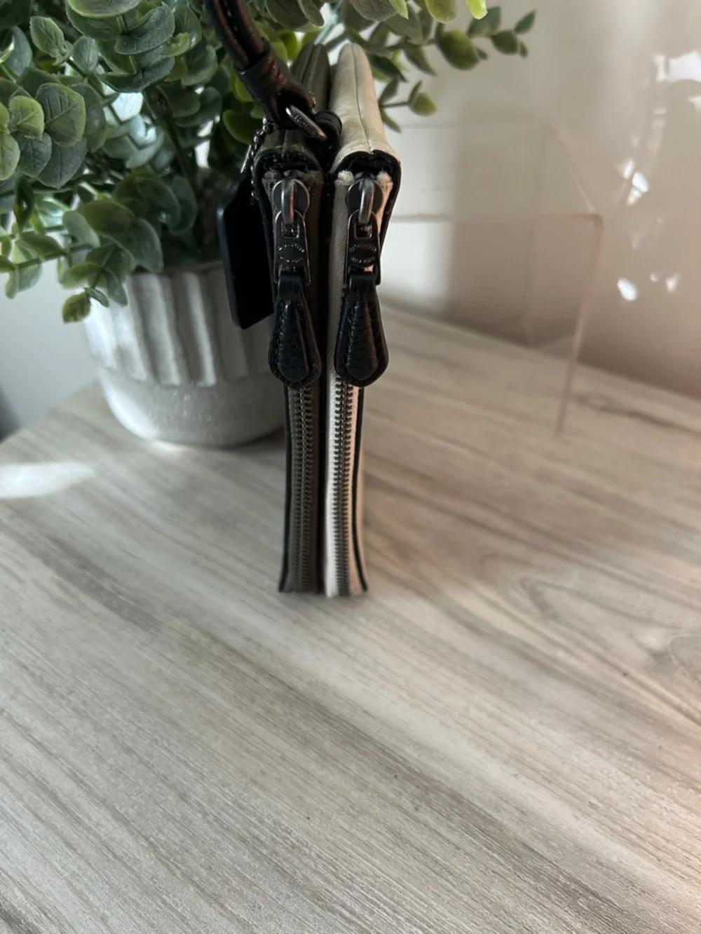 Coach Olive Green and Cream Pebbled Leather Double Zip Wristlet - Picture 4 of 10